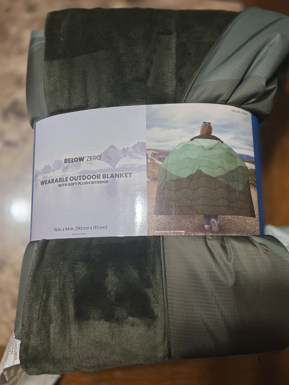Olive Green Wearable Outdoor Blanket